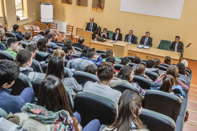 Kínaiul tanulnak Hargita megyében