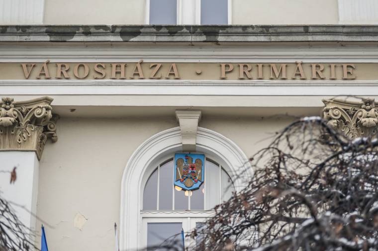 Sztrájkra készülnek egyes csíkszéki polgármesteri hivatalokban