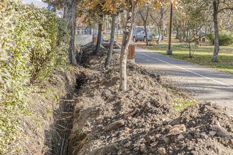 Elavult vezetéket cserélnek Csíkszereda központjában