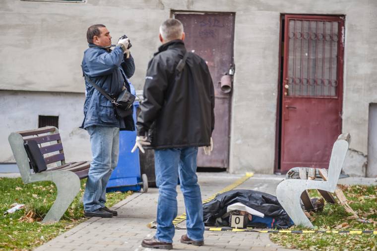 Öngyilkosság Csíkszereda központjában