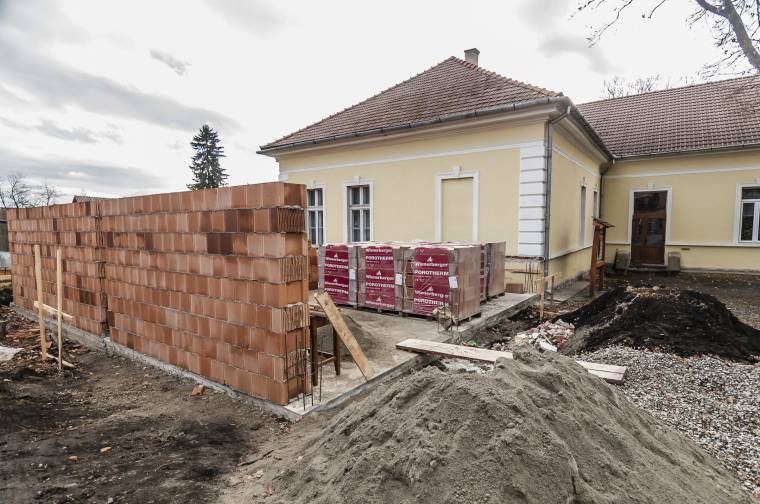 Sürgősségi tartalékalapból készülhet el a rákosi iskola tanterme