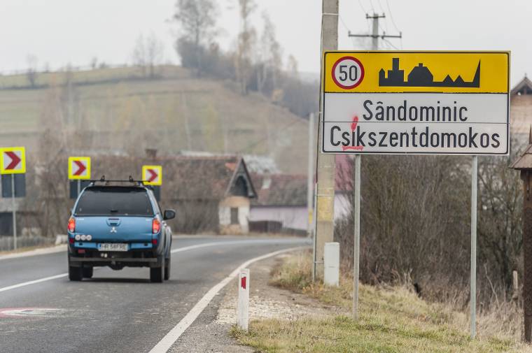 Domokoson találkozik a felcsíki ifjúság