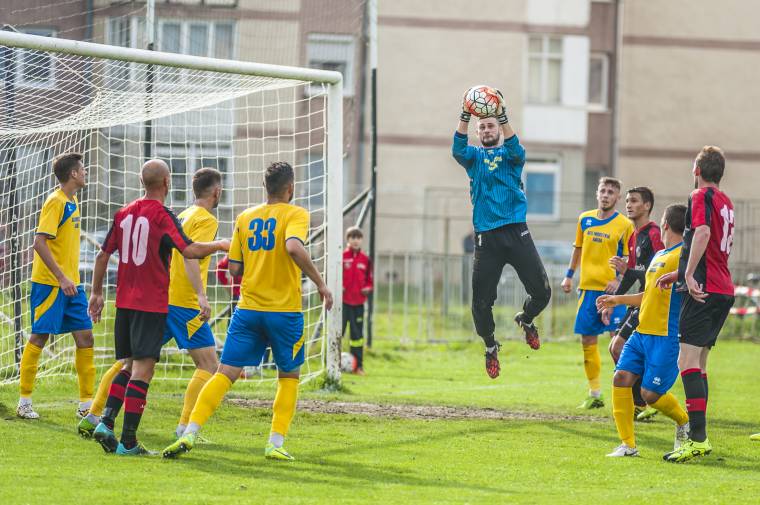 Hazai pályán, emberelőnyben kapott ki az FK Csíkszereda