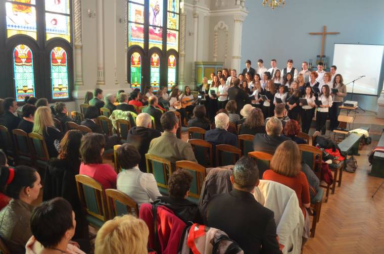 Tizenöt éves a Louis Pasteur Egészségügyi Posztlíceum
