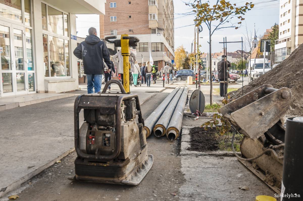 Kazánházak összekötése. A Malom és a Szív utcai kerülne sorra. Archív •  Fotó: Veres Nándor