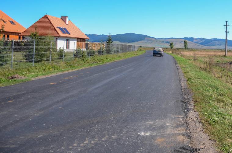Több útszakaszt is leaszfaltoznak Csíkszéken
