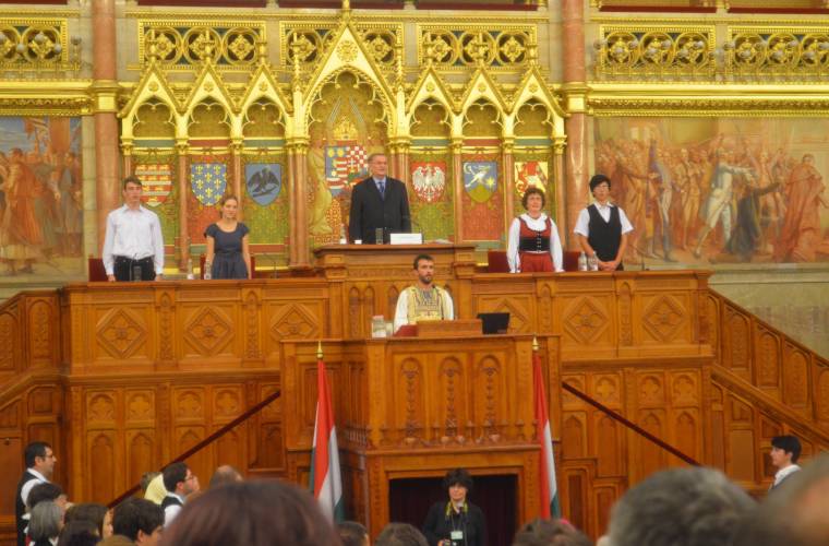 Csíkszeredaiakat és székelyudvarhelyit is díjaztak az Országházban