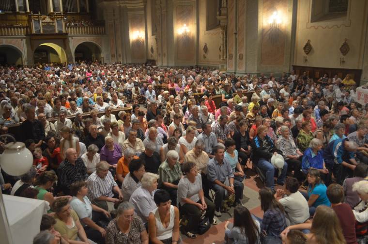 „Lelki fegyver a rózsafüzér”