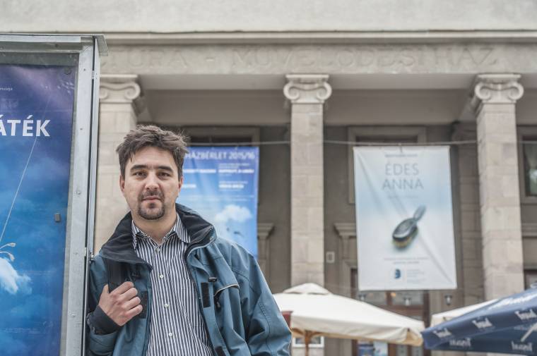 „Szeretem az életérzést, amit a színpad ad”