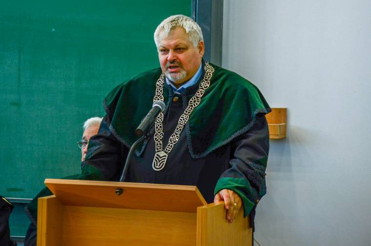 Aki már a Sapientia indulásánál ott volt – interjú Dávid László rektorral