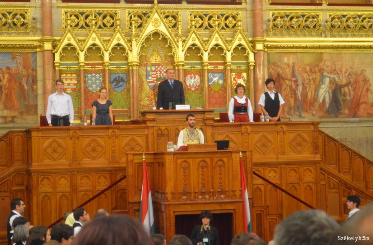 &bullet;  Fotó: Iochom Zsolt