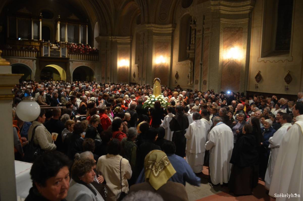 &bullet;  Fotó: Iochom Zsolt