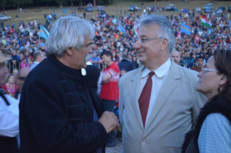 Megidézték Csaba királyfi alakját Csíksomlyón