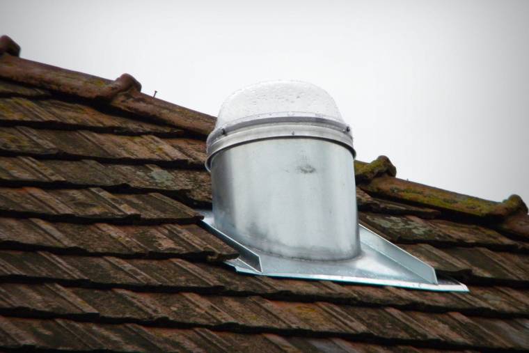 Rendhagyó tanterem-megvilágítás