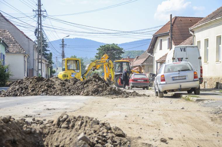 Egymást követő munkálatok