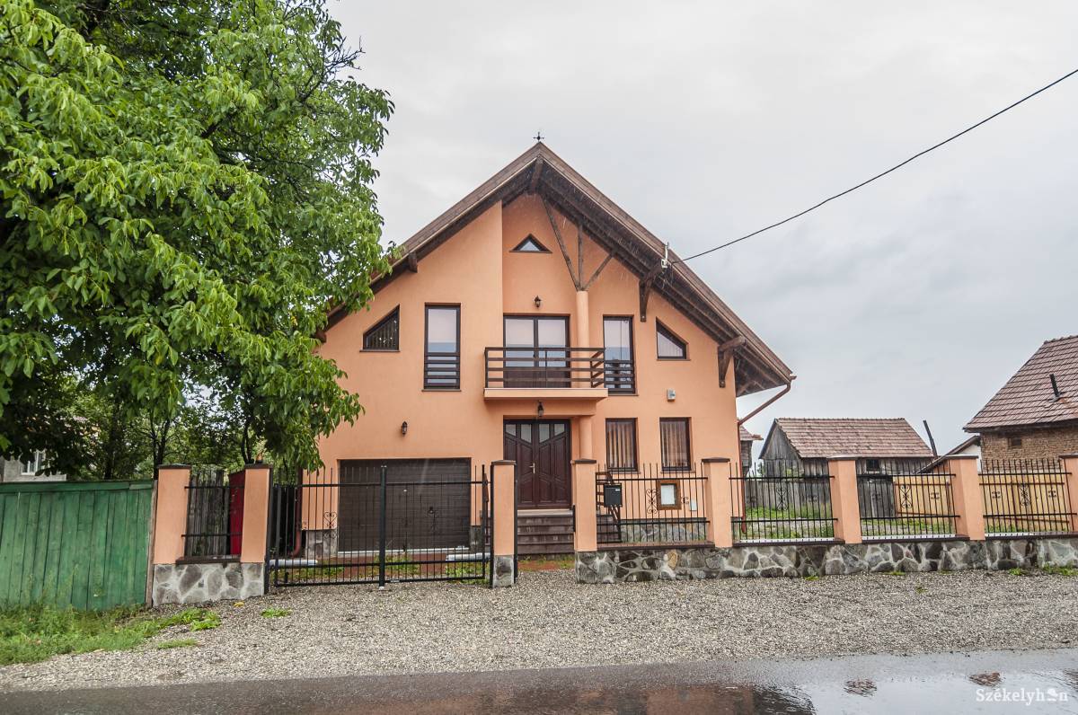 &bullet;  Fotó: Veres Nándor