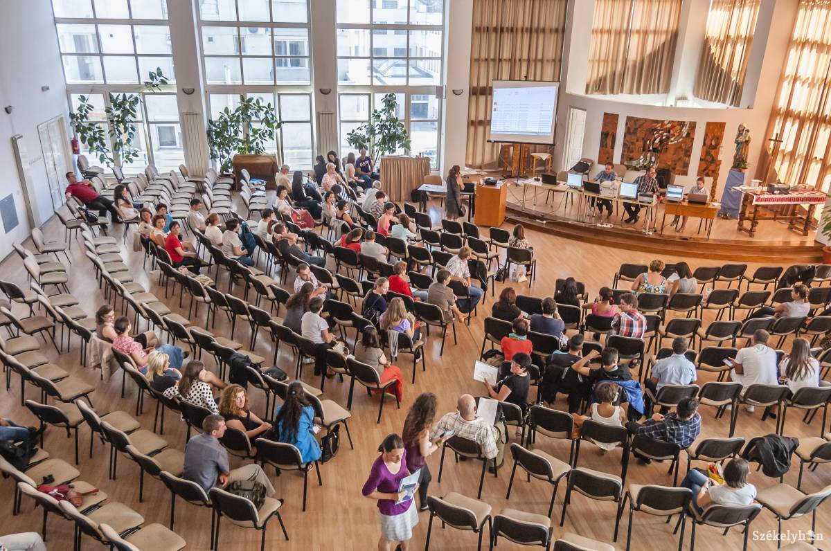 &bullet;  Fotó: Veres Nándor