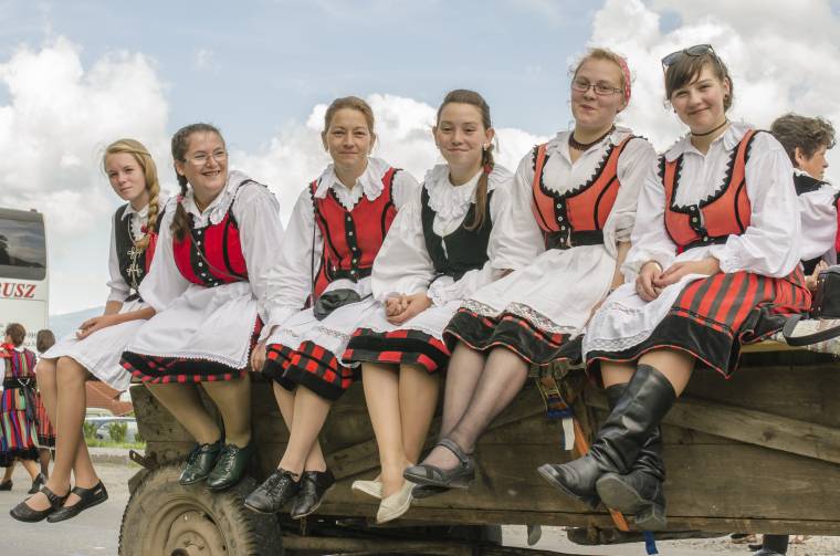 Színes székely forgatag