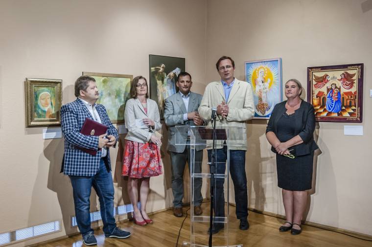 „Hazaérkezett” Boldogasszony-kiállítás