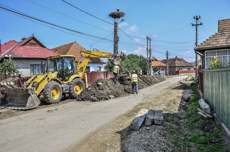 A talajvíz is akadályozta a víz- és csatornahálózat építését Csicsóban