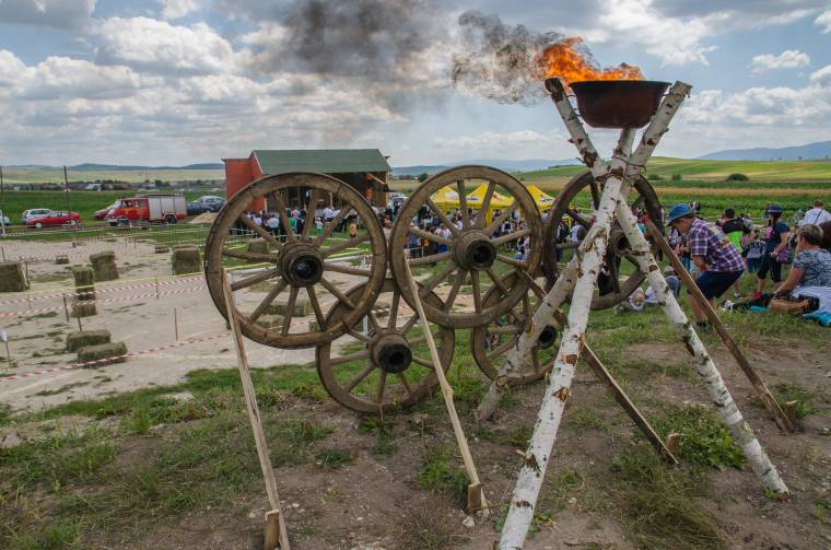 Ismét fellobban a feredőnél az olimpiai láng, egész Csíkszék versenybe szállhat