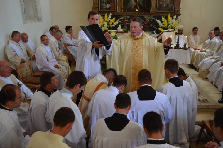 Személyi változások a főegyházmegyében