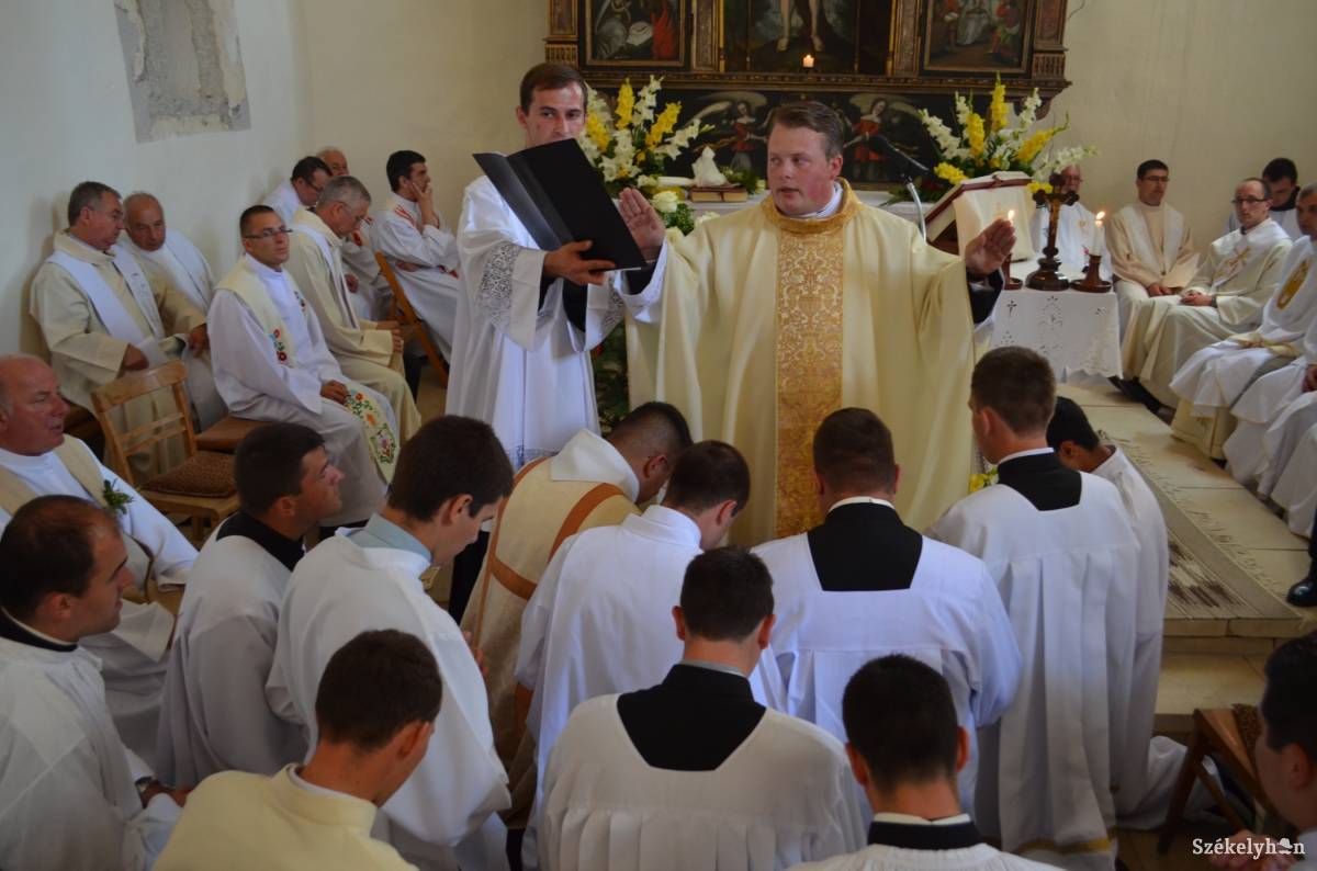 &bullet;  Fotó: Iochom Zsolt