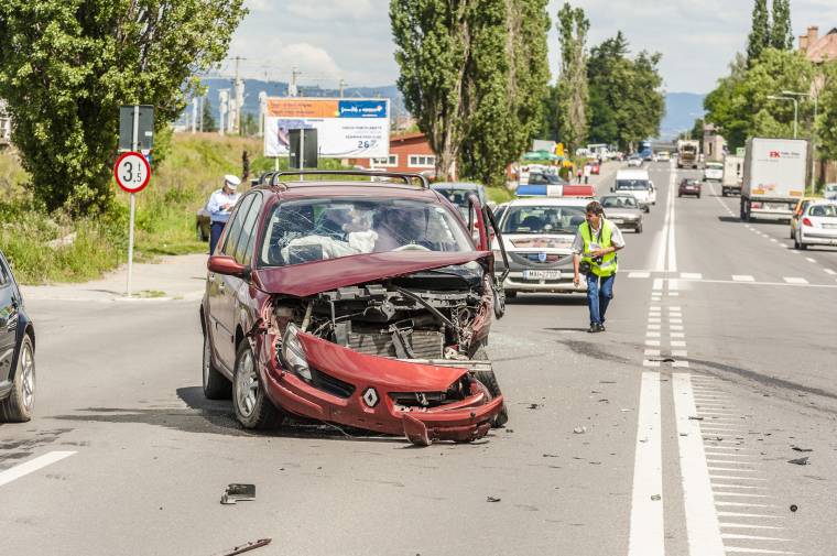 Balesetek a csíkszeredai Brassói úton