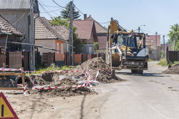 Idén az ivóvíz- és szennyvízrendszer bővítését folytatják Domokoson
