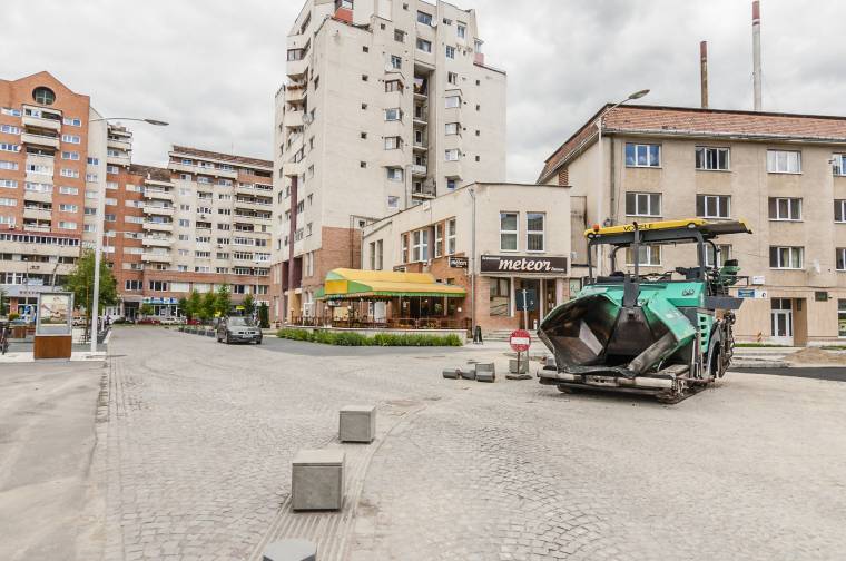 Ideiglenesen nyitották meg a gyalogosok által használt útszakaszt
