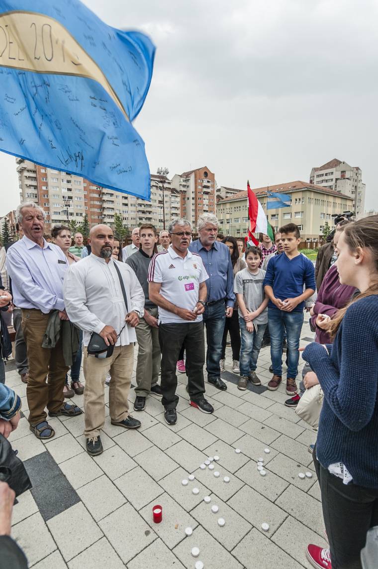 Esőben és szélben tartott megemlékezés