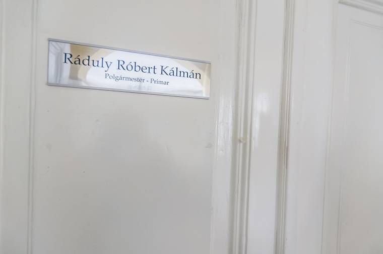 Állásfoglalások Ráduly lemondása kapcsán