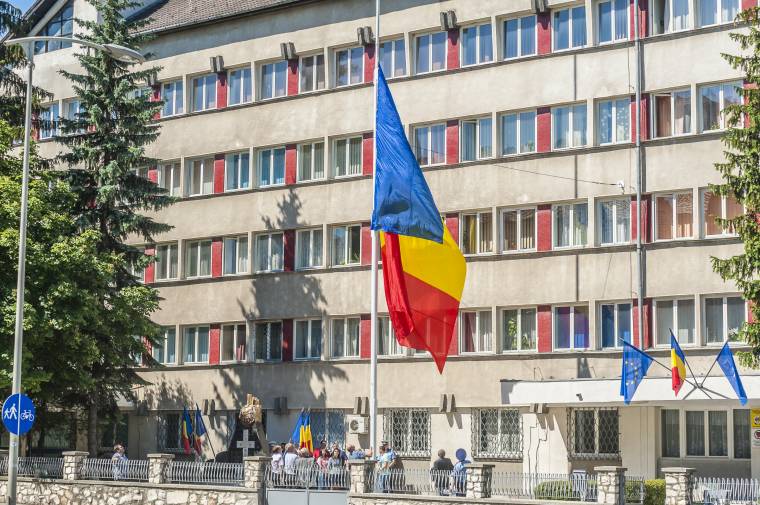 Nem akarták, hogy a „próba-zászlófelvonásról” írjunk
