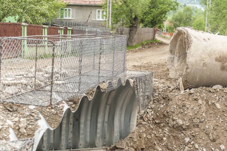 Utat javítanak Ugrapatakán