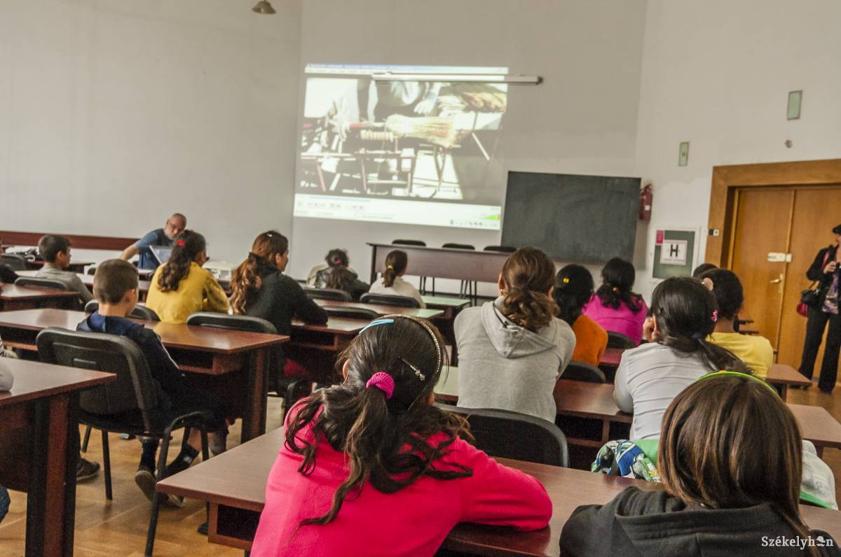 &bullet;  Fotó: Veres Nándor