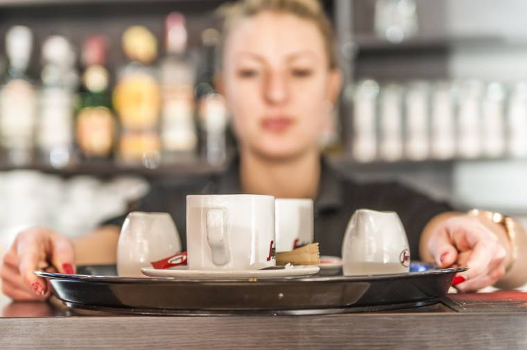 Válaszd a szaktudást és a vendéglátó képzést! (x)