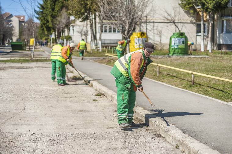 Kedden befejezik a takarítást