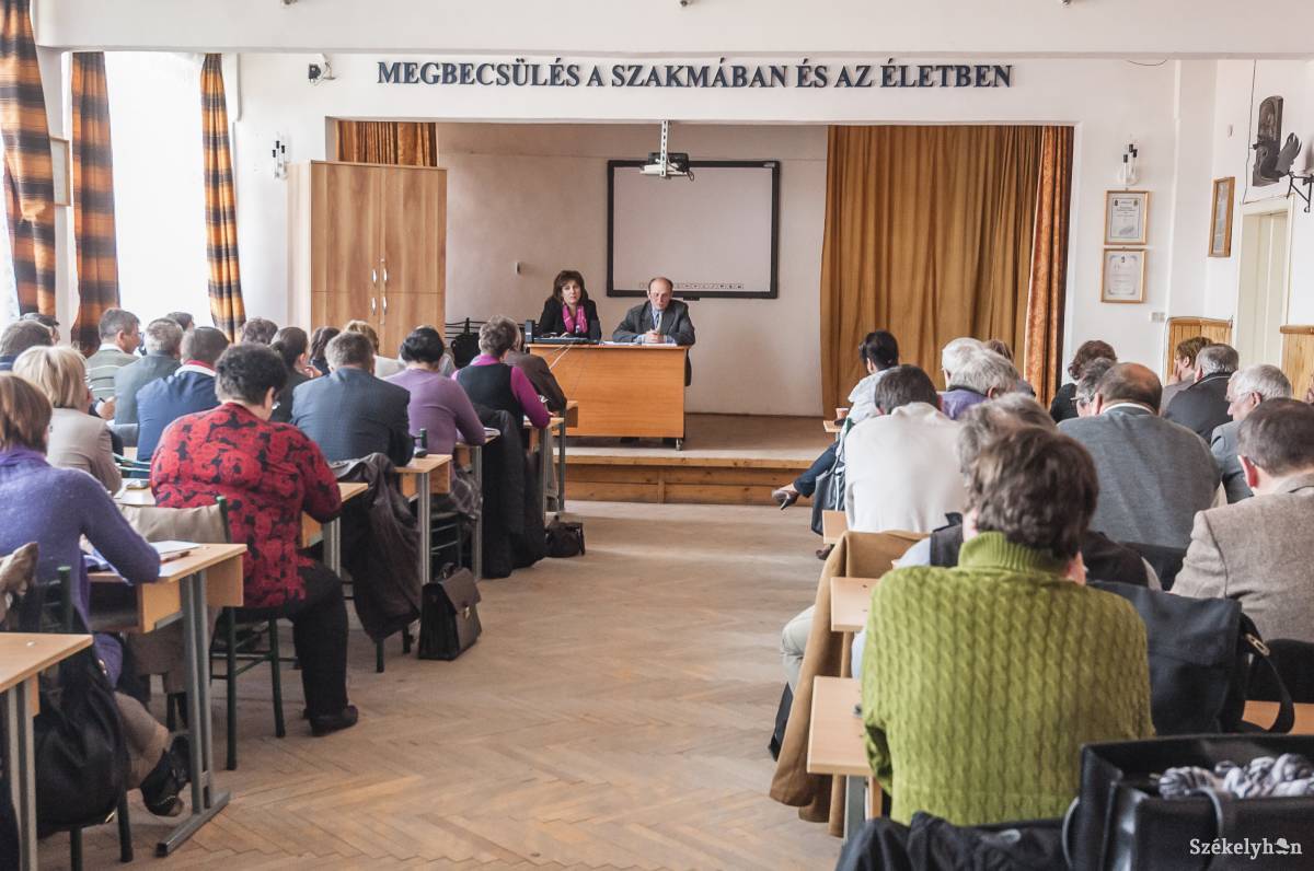 &bullet;  Fotó: Veres Nándor