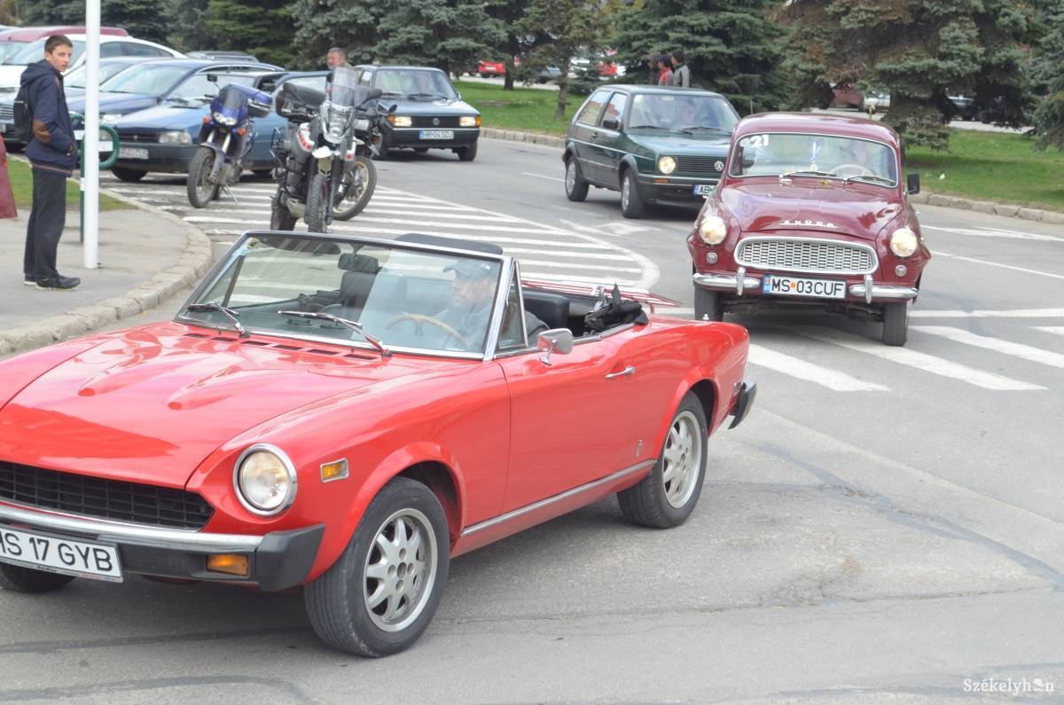 &bullet;  Fotó: Iochom Zsolt