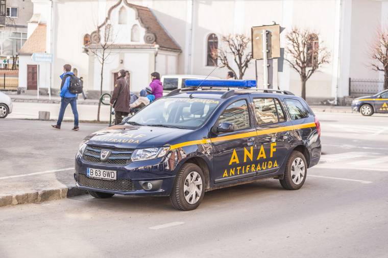 Hat cég működési engedélyét függesztették fel