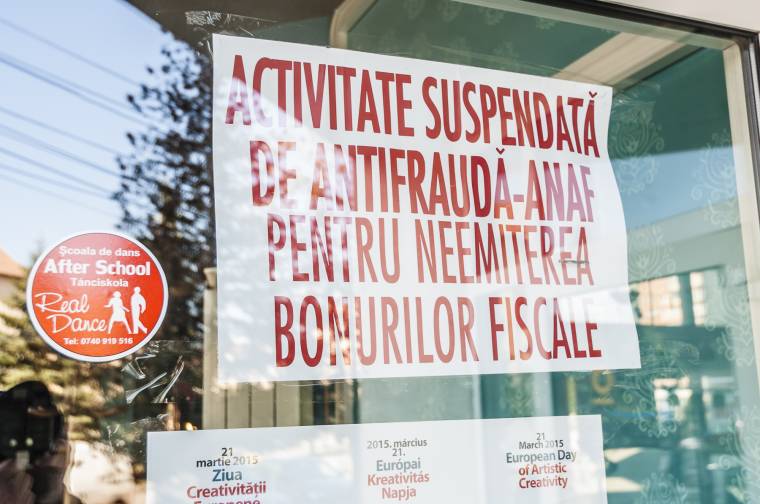 Több éttermet, kávézót is bezártak az adóellenőrök