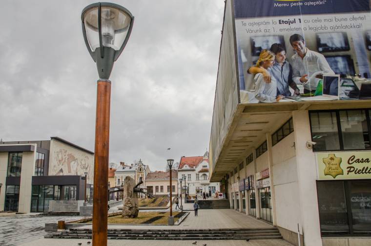 Problémás közvilágítás a városközpontban
