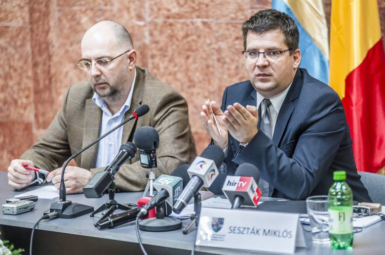 Seszták külhoniaknak szánt támogatásokról beszélt Csíkban