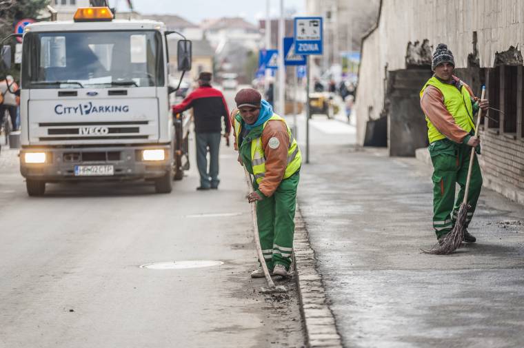 Küszöbön a tavaszi nagytakarítás Csíkszeredában