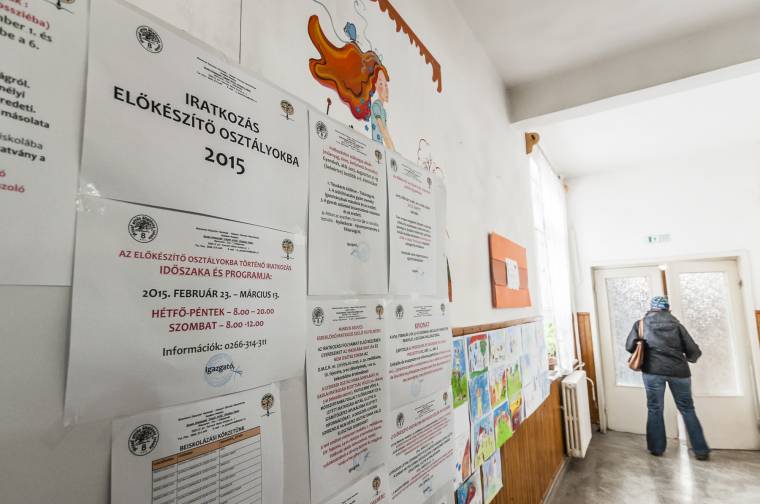 Két iskolában maradtak helyek