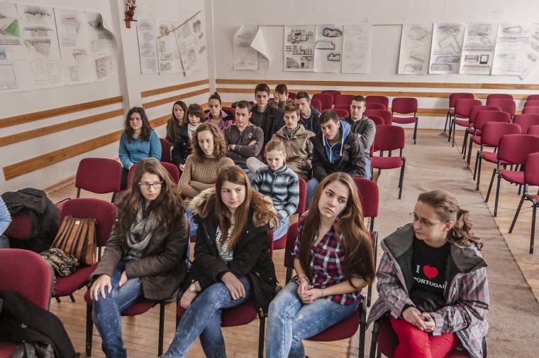 Portugáliában gyakorlatoztak és kirándultak csíki diákok