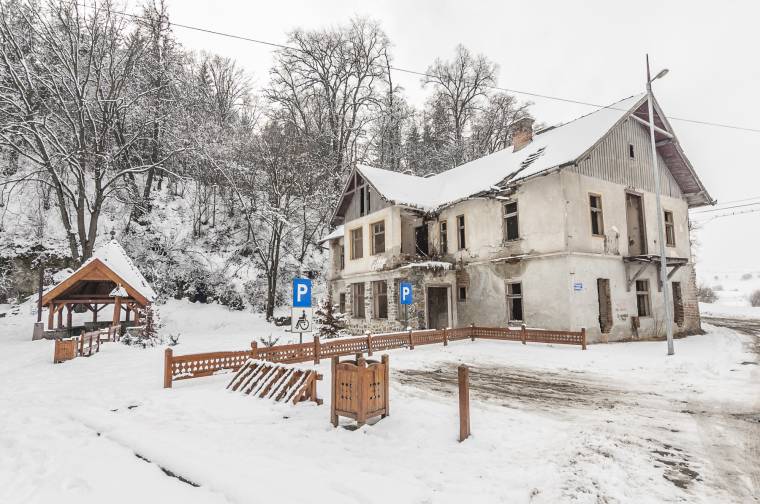 Balesetveszélyes a volt szálloda épülete