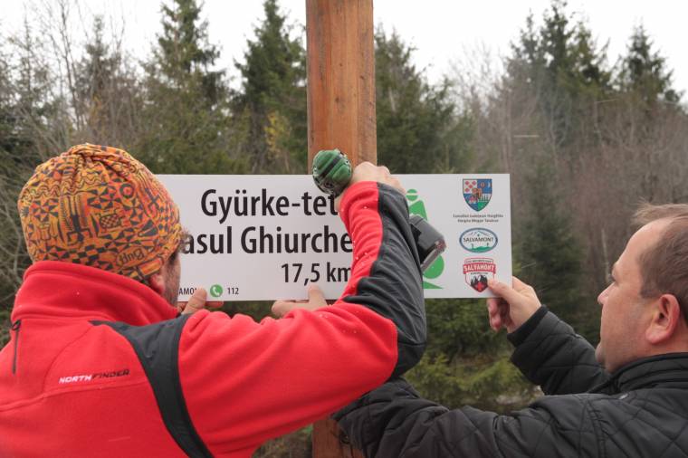 Biciklivel, lóháton vagy akár szekérrel a Nyerges- és a Gyürke-tető között