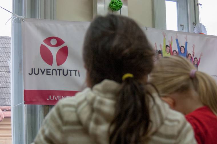 Támogatják a daganatos gyerekek kezelését