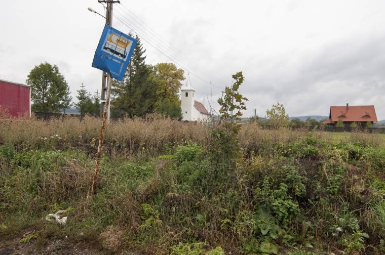 Csíkszéki buszmegállók: szinte mindenhol hiányzik valami